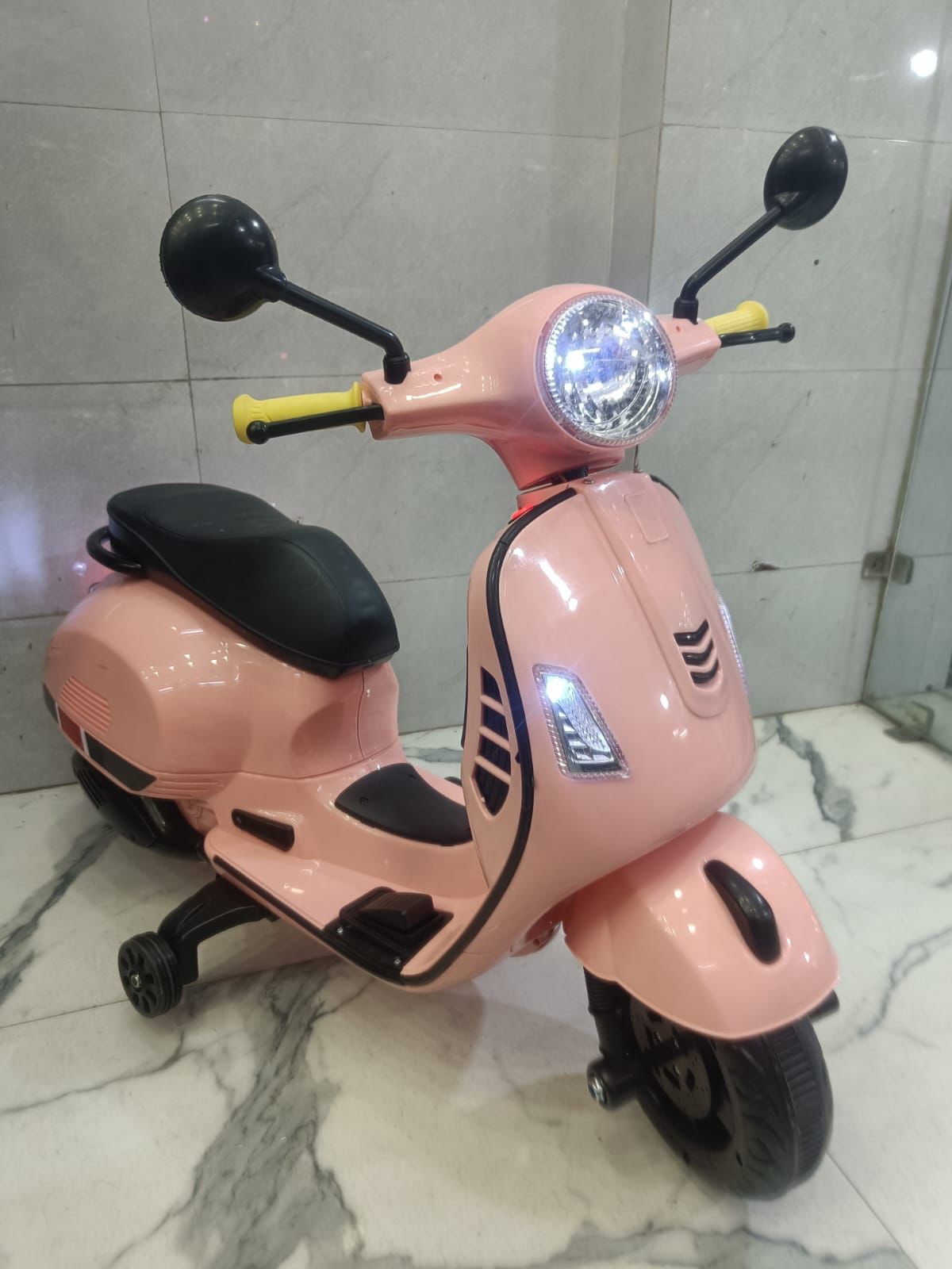 Ride-on scooter